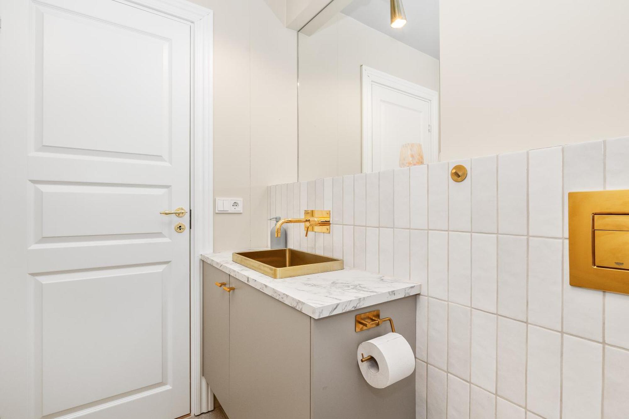 Downtown Baldursbra - Two Bedroom Apartment Reykjavík Eksteriør bilde