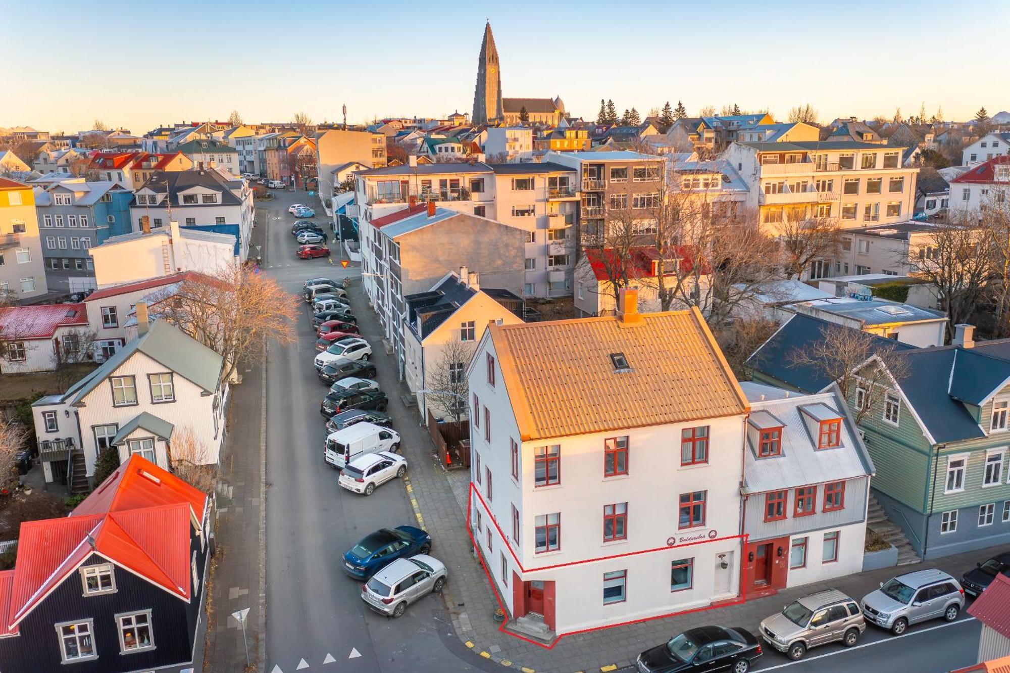 Downtown Baldursbra - Two Bedroom Apartment Reykjavík Eksteriør bilde
